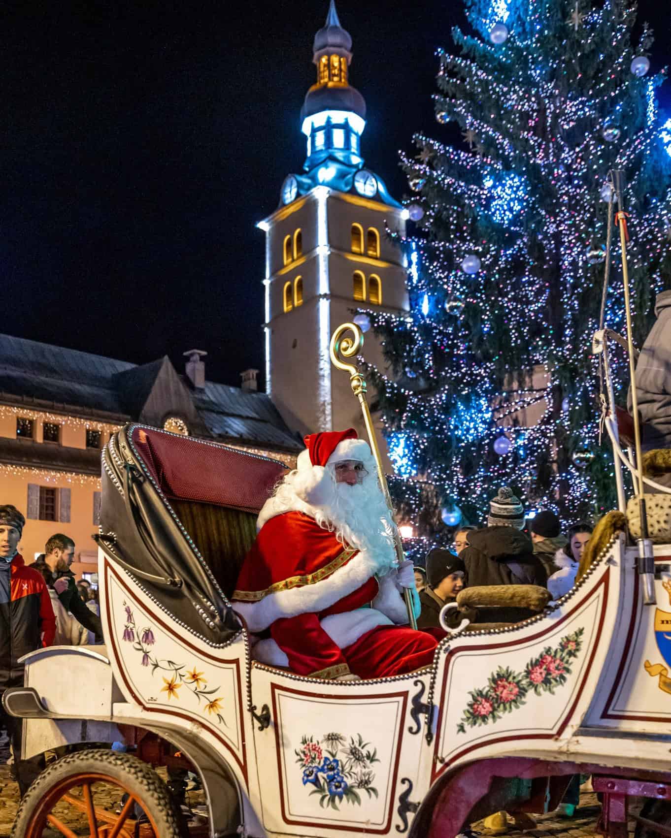 Megeve santa & tree